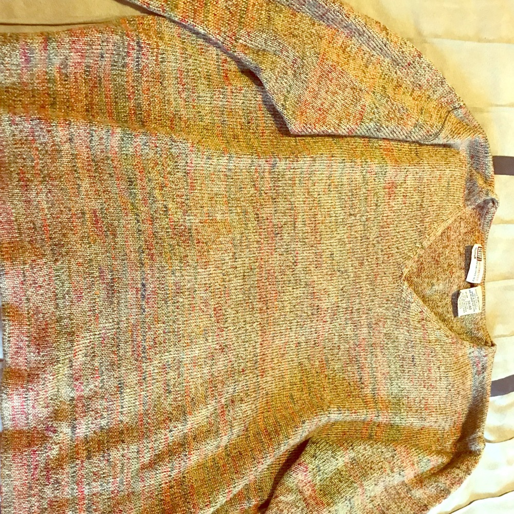 V-neck sweater 18w GUC